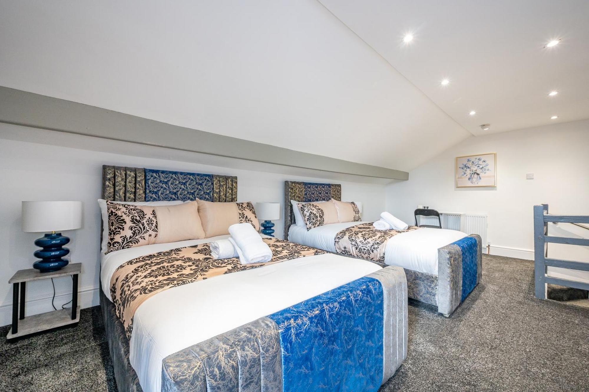 *ra10w* For Your Relaxed & Cosy + Free Parking + Free Fast Wifi * Homestay Leeds (West Yorkshire)